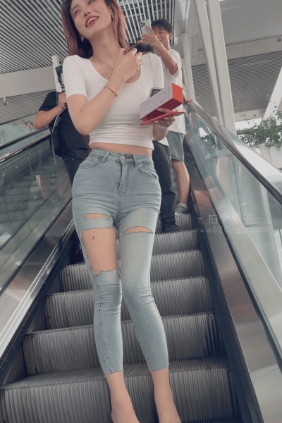 C127 紧牛小乌苏