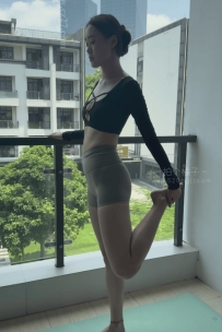 C022 浅绿渡烟