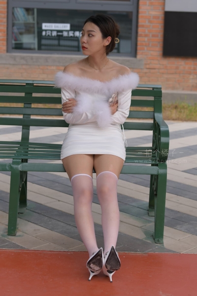 M189 白裙美女-星瑶